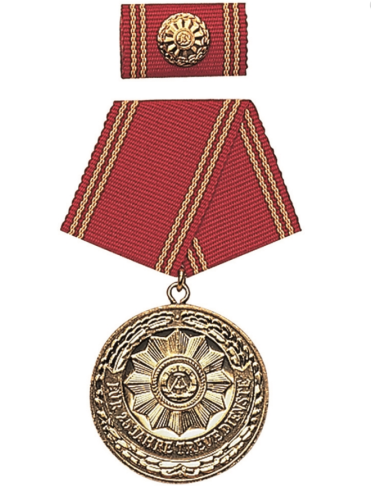 Medalha 25 Anos "Fiéis Serviços" Dourada