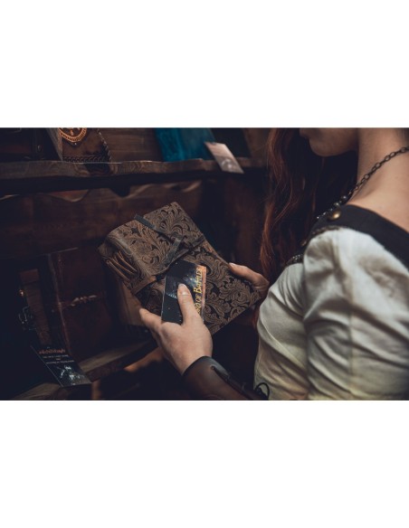 LOB CADERNO CAPA EM COURO TRABALHADO PAPEL ANTIGO