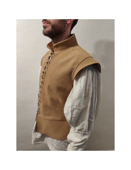 RENT/ VEST IN LEATHER XVII CENTURY