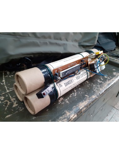 ALUGUER/ RÉPLICA BOMBAS E EXPLOSIVOS » ADEREÇOS NÃO FUNCIONAIS